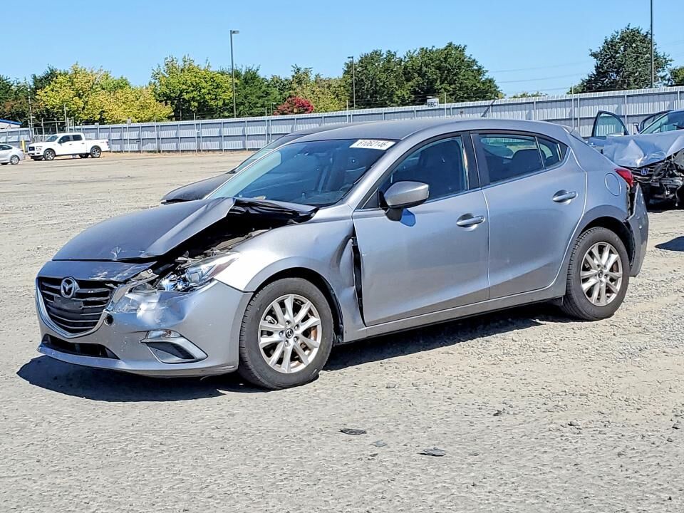 2016 MAZDA Mazda3