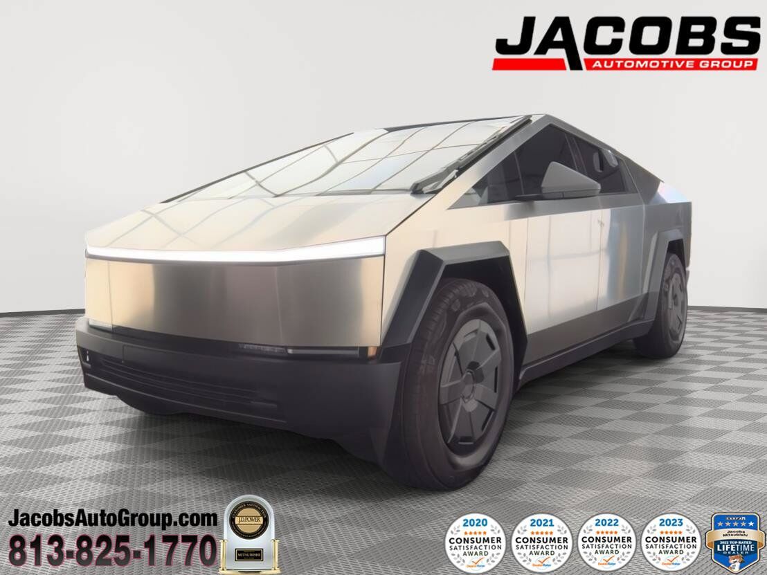 2025 TESLA Cybertruck