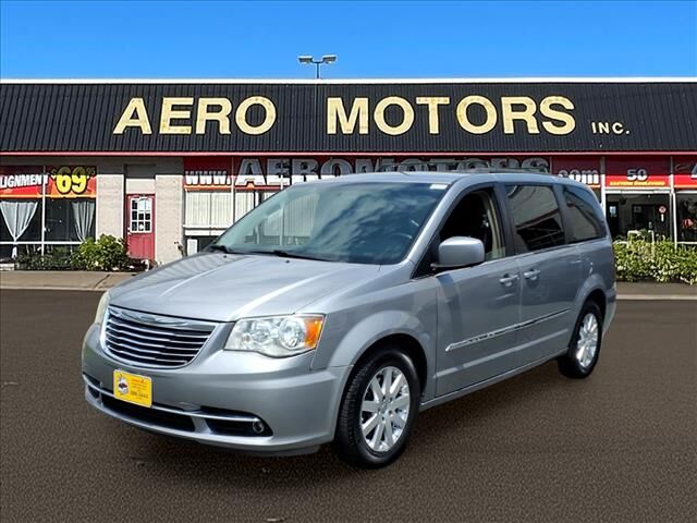 2013 CHRYSLER Town and Country