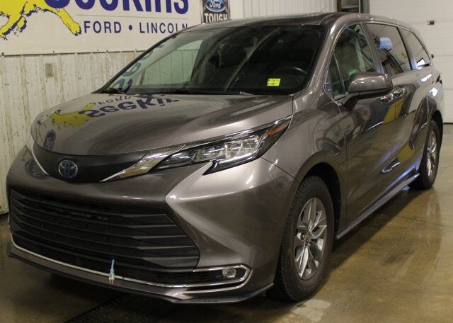 2022 TOYOTA Sienna