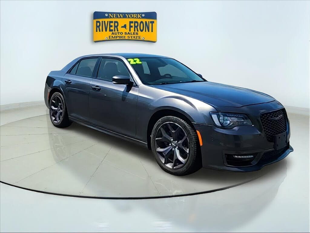 2022 CHRYSLER 300