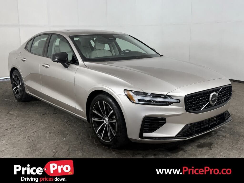 2023 VOLVO S60