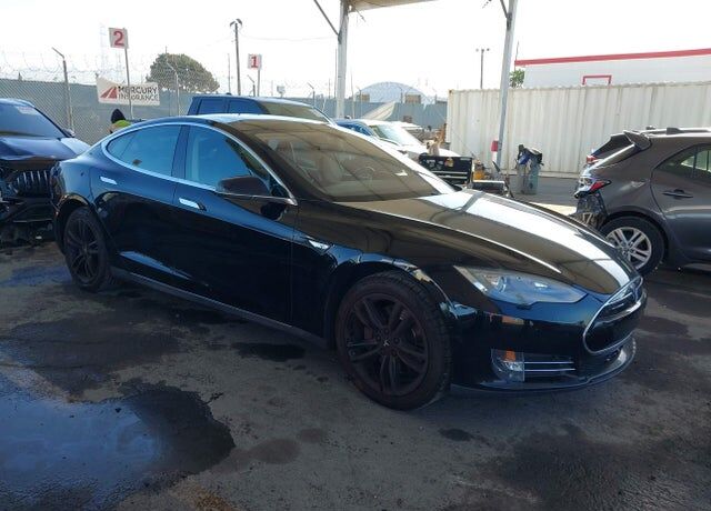 2012 TESLA Model S