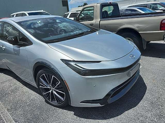2025 TOYOTA PRIUS