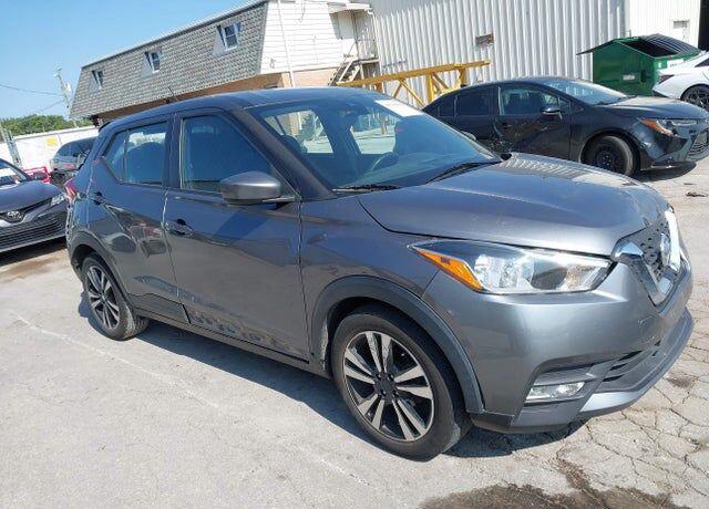 2020 NISSAN Kicks