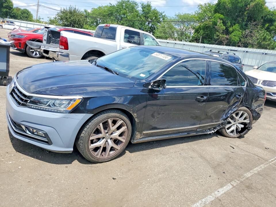 2017 VOLKSWAGEN Passat