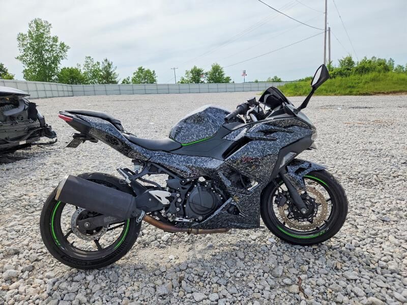 2025 KAWASAKI Ninja