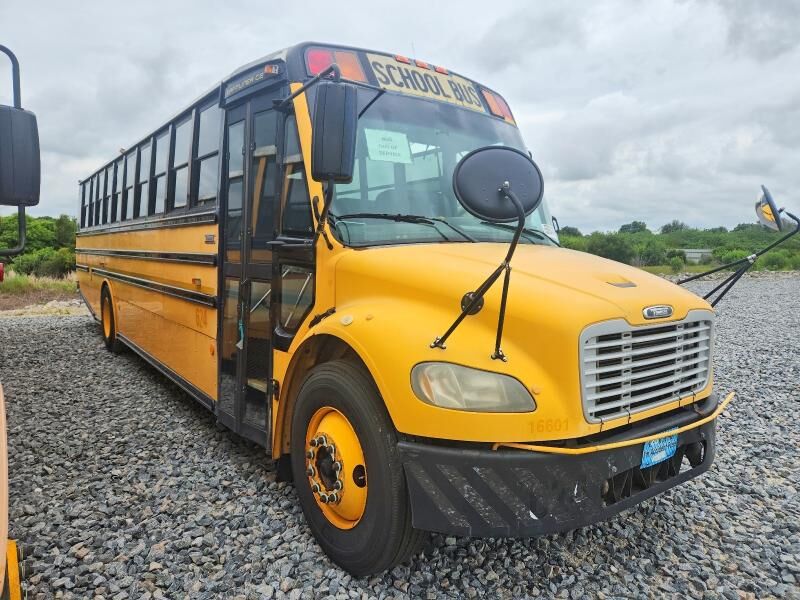 2009 FREIGHTLINER B2 Bus Chassis