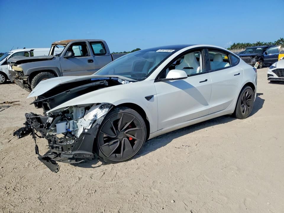 2024 TESLA Model 3