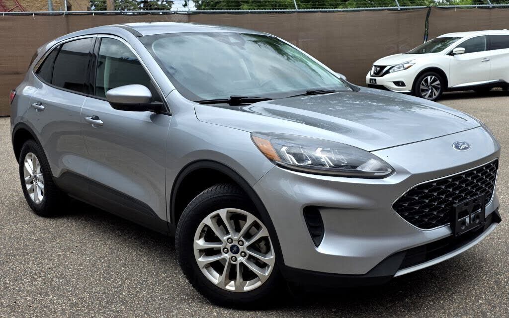 2021 FORD Escape