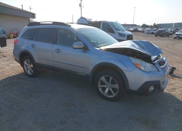 2014 SUBARU Outback