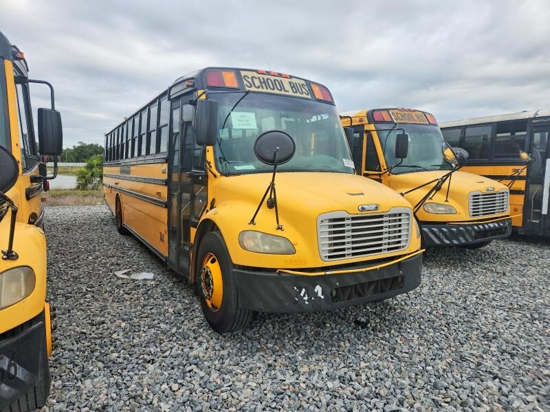 2009 FREIGHTLINER B2 Bus Chassis