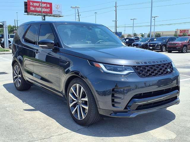 2024 LAND ROVER Discovery