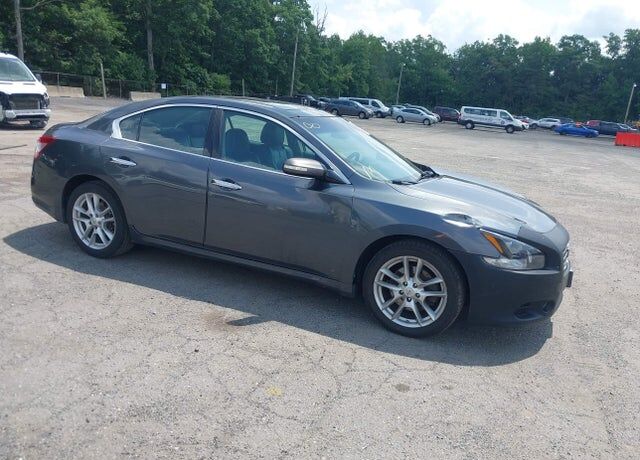 2011 NISSAN Maxima