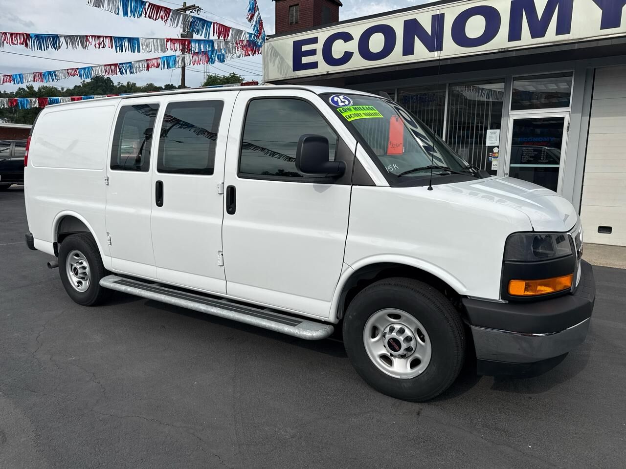 2025 GMC Savana
