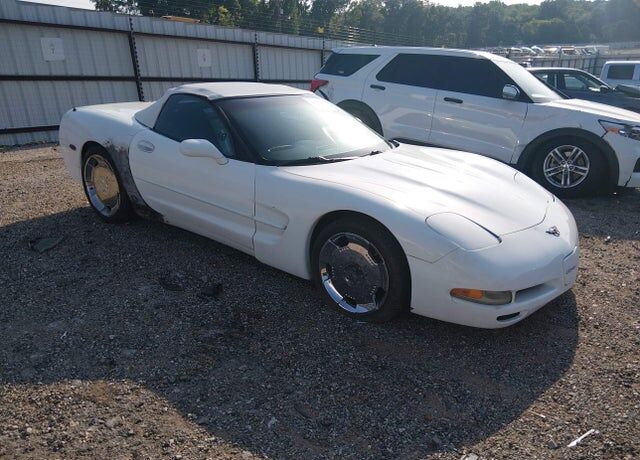 2004 CHEVROLET Corvette