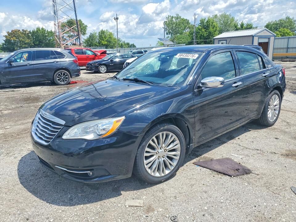 2013 CHRYSLER 200