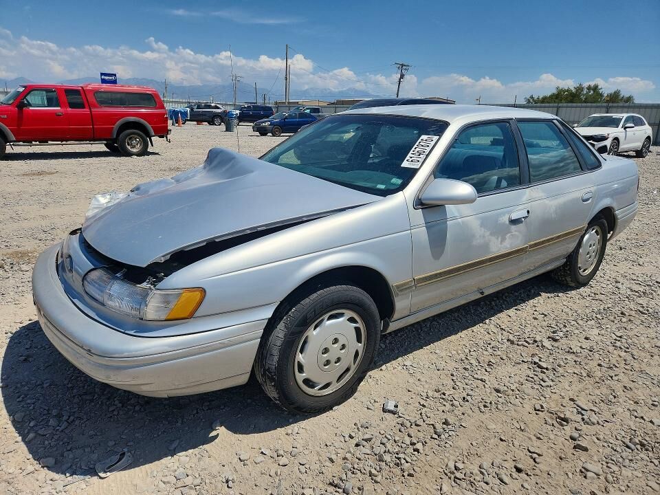 1995 FORD Taurus