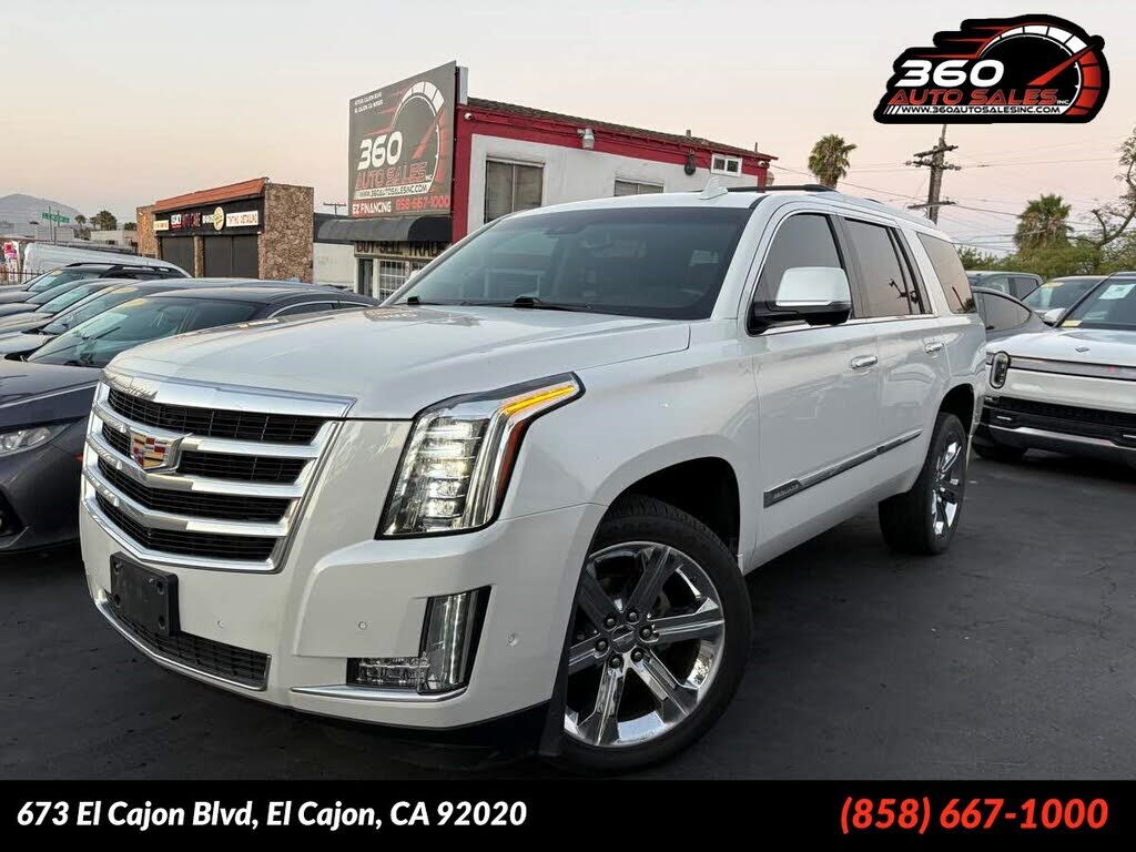 2017 CADILLAC Escalade
