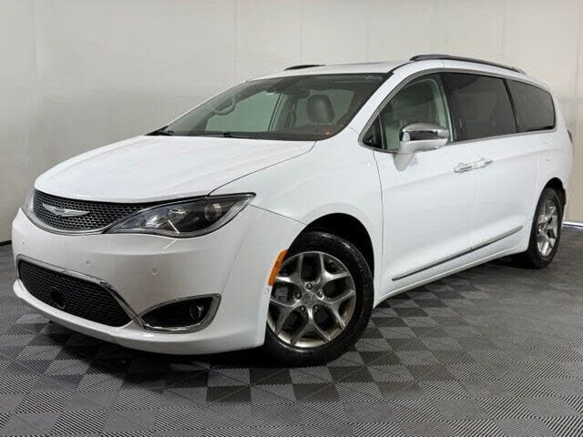 2019 CHRYSLER Pacifica