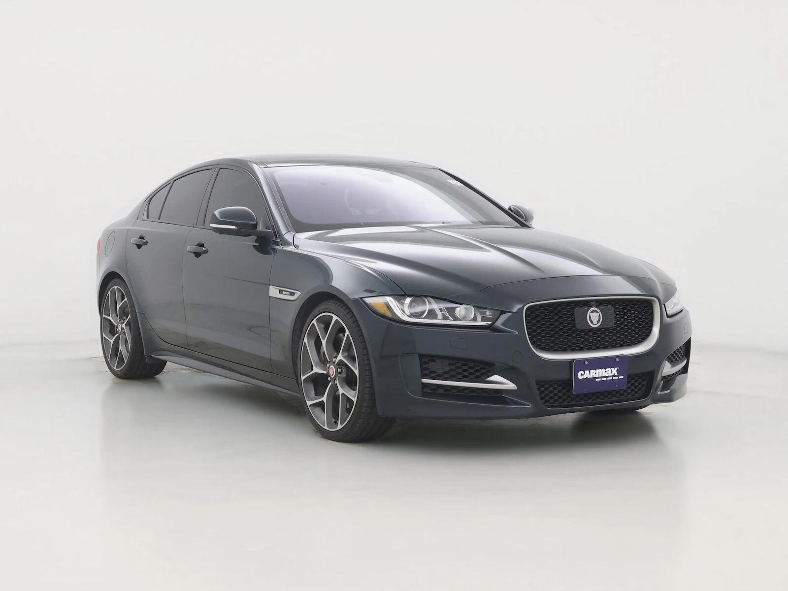 2017 JAGUAR XE