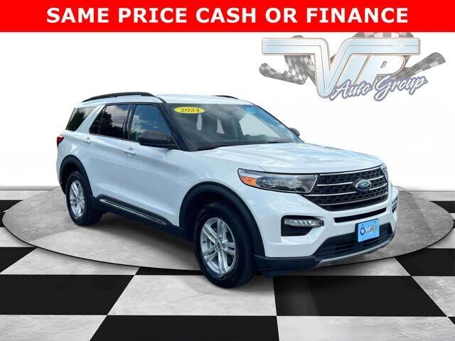 2024 FORD Explorer