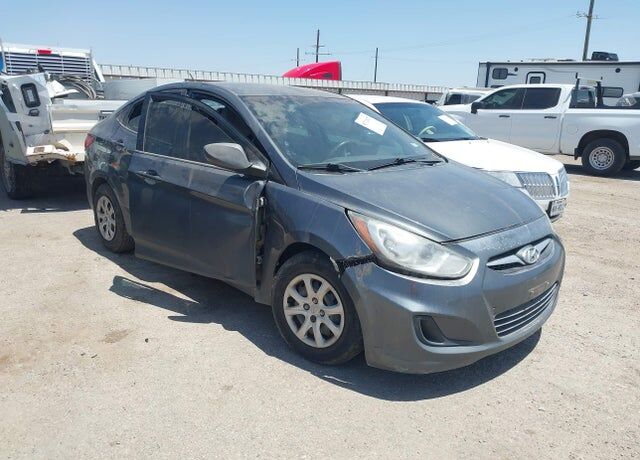 2012 HYUNDAI Accent