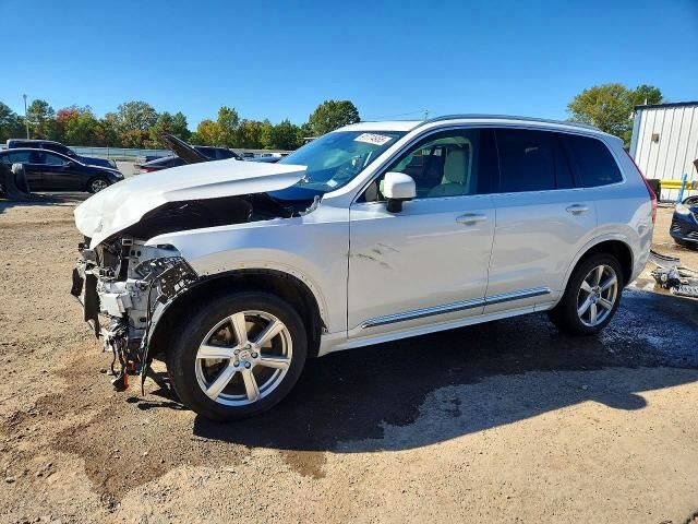 2024 VOLVO XC90