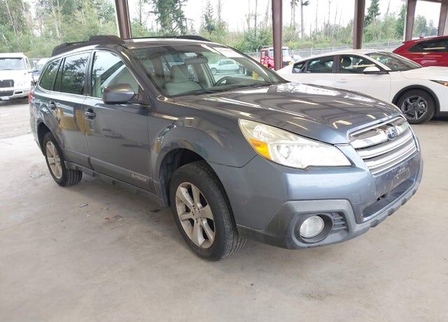 2014 SUBARU Outback