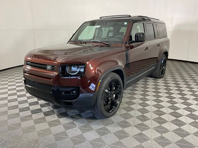 2026 LAND ROVER Defender