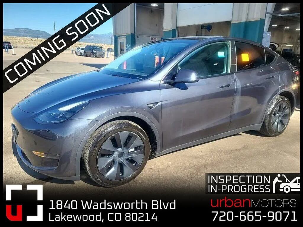 2024 TESLA Model Y