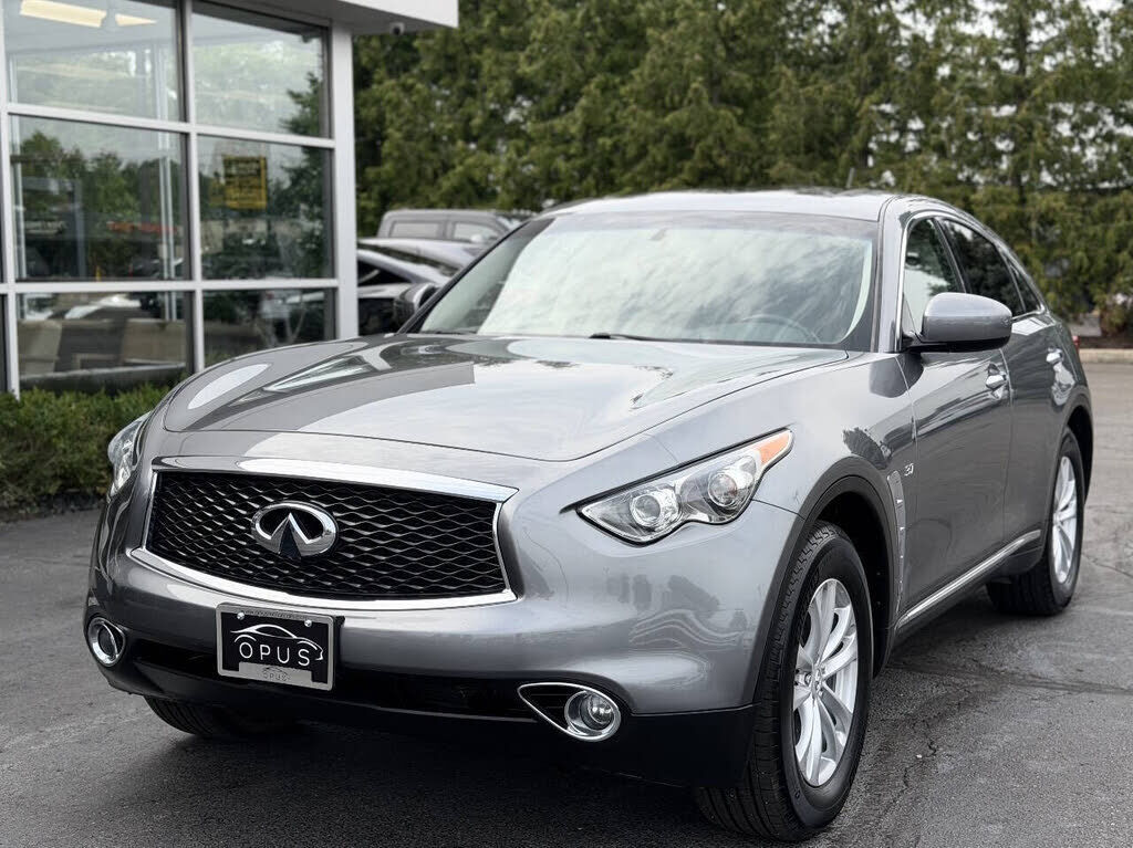 2017 INFINITI QX70