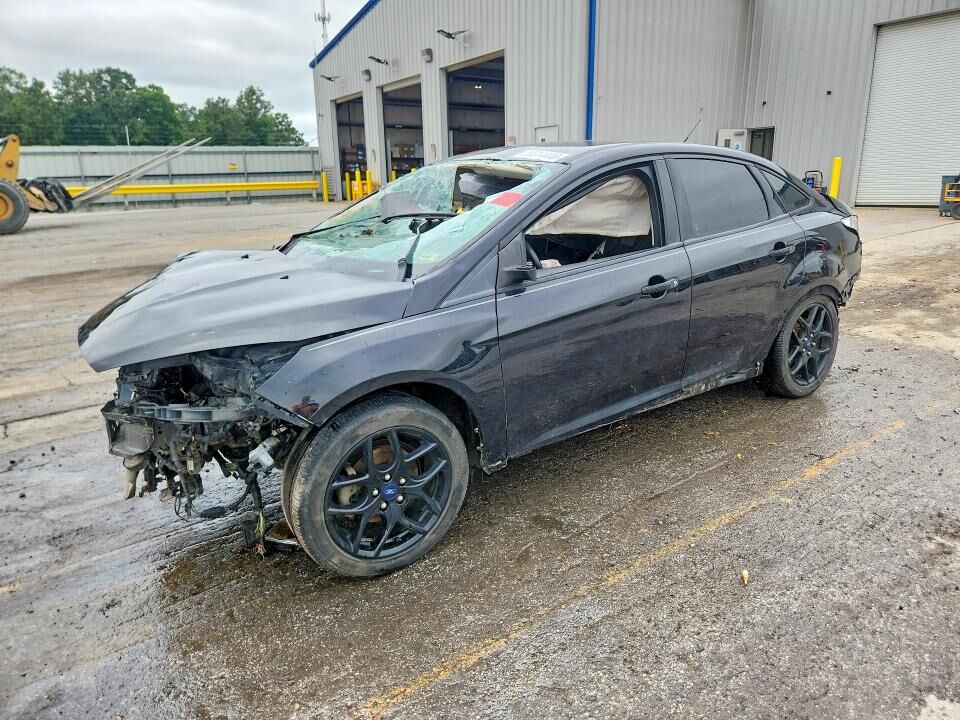 2016 FORD Focus