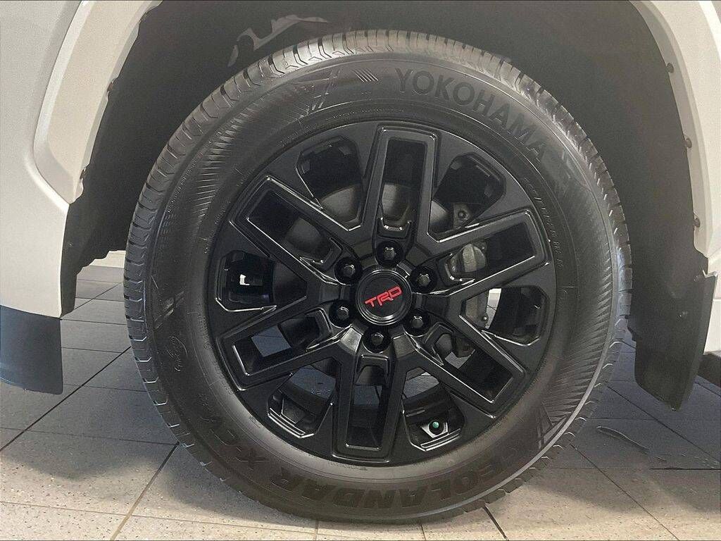2024 TOYOTA Sequoia