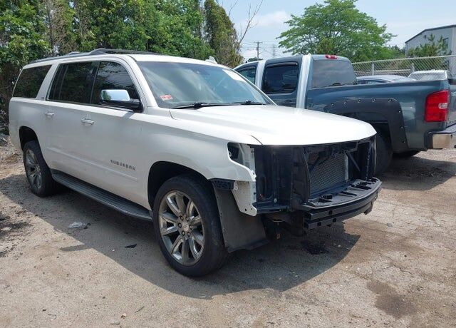 2016 CHEVROLET Suburban