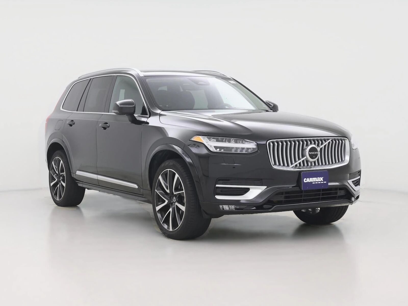 2023 VOLVO XC90