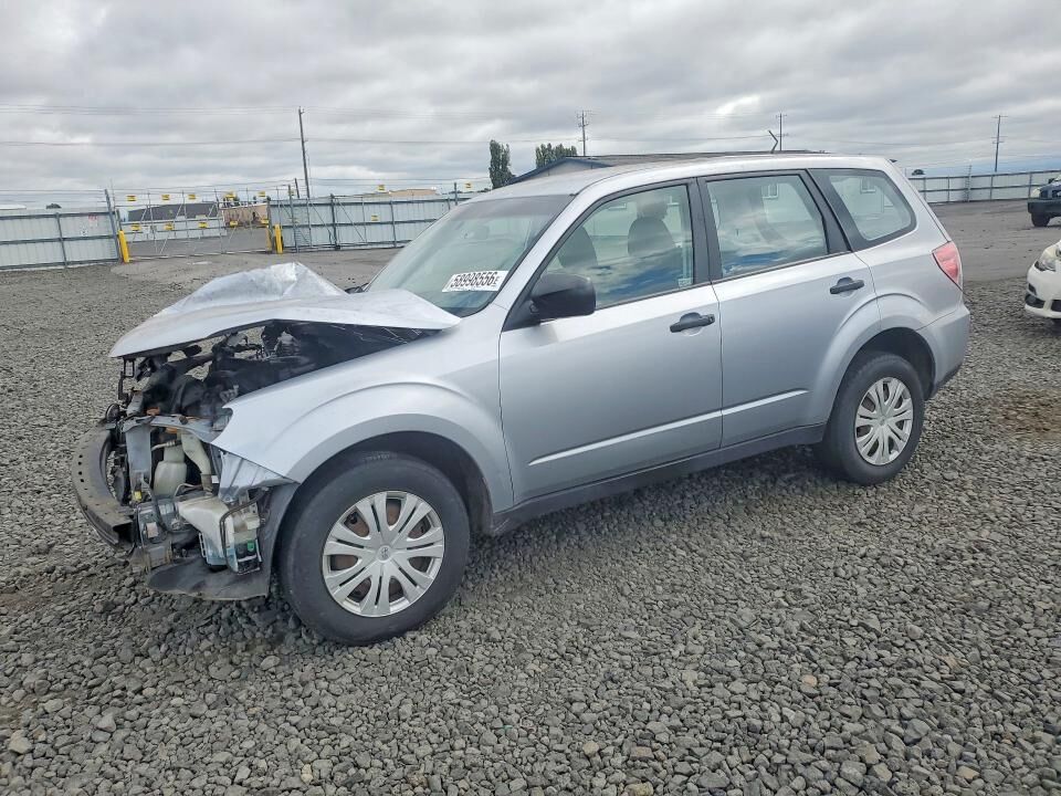 2013 SUBARU Forester