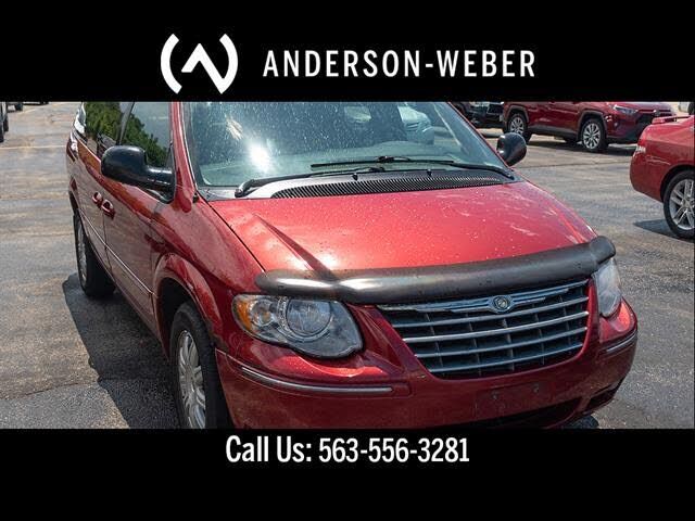 2006 CHRYSLER Town and Country