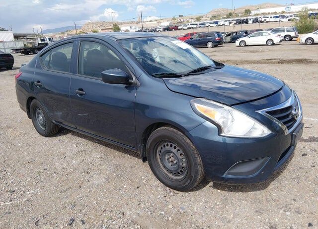 2016 NISSAN Versa