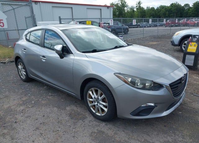 2014 MAZDA Mazda3