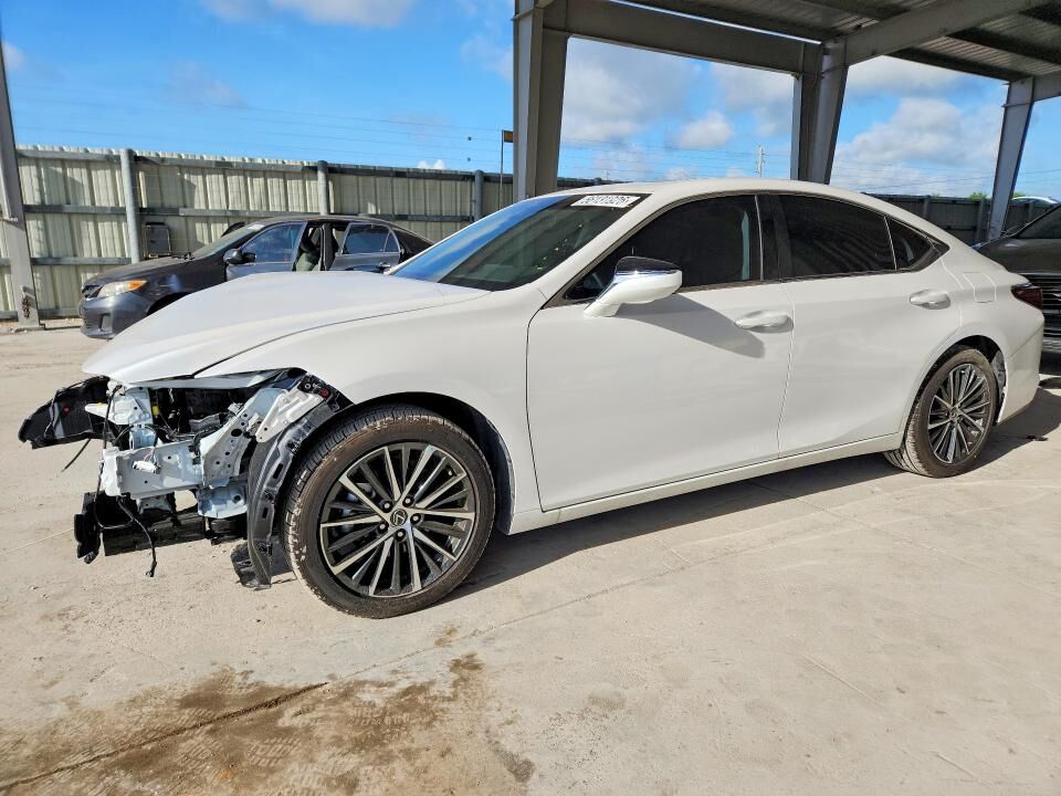 2025 LEXUS ES