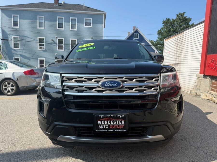 2018 FORD Explorer