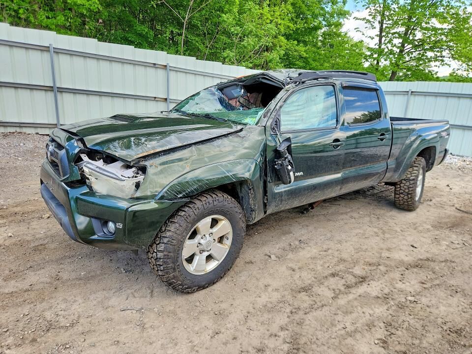 2013 TOYOTA Tacoma