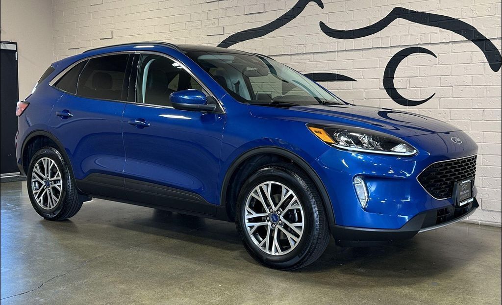 2022 FORD Escape