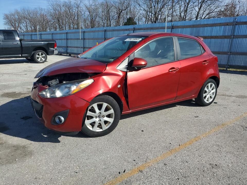 2014 MAZDA Mazda2