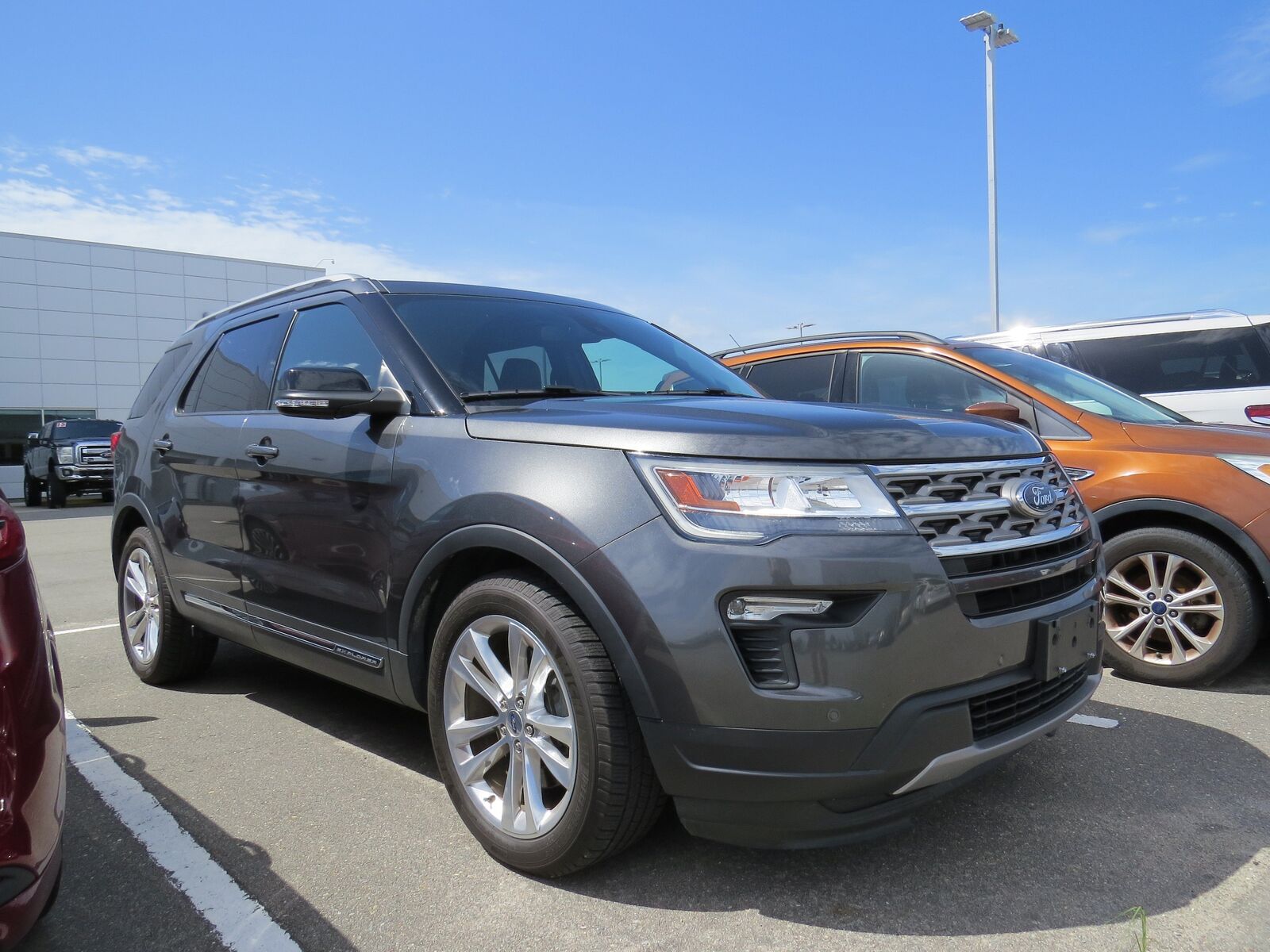 2018 FORD Explorer