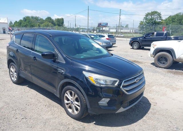 2017 FORD Escape