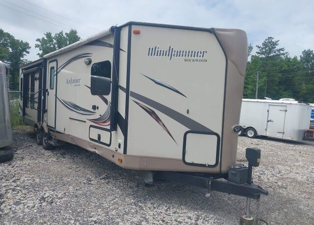 2015 FOREST RIVER Real-lite / Rockwood Lite Weight Trailers