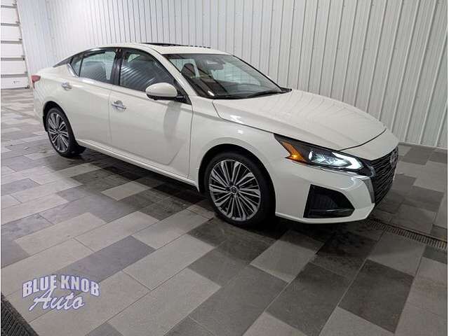 2024 NISSAN Altima
