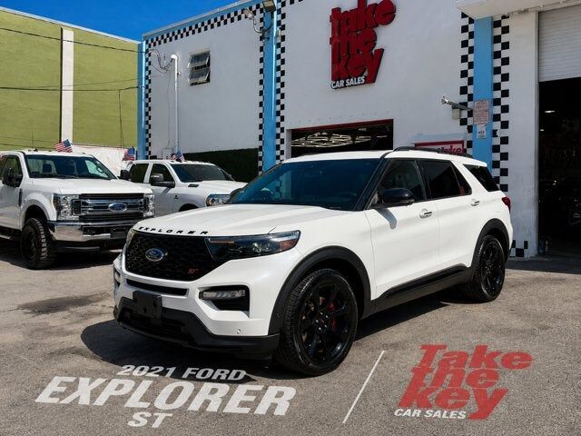 2021 FORD Explorer